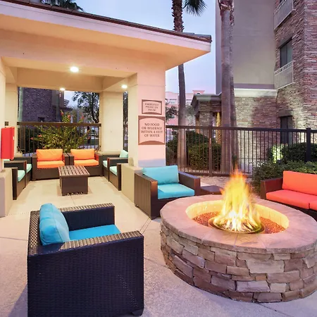 Holiday Inn Express & Suites Phoenix Glendale Dist By Ihg