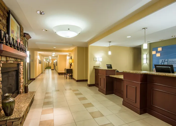 Hotel Express & Phoenix Dist By Ihg 3*