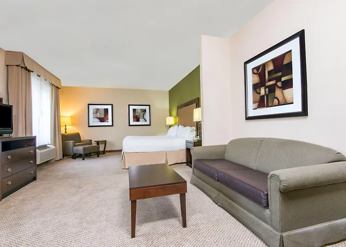 Hotel Express & Phoenix Dist By Ihg Glendale
