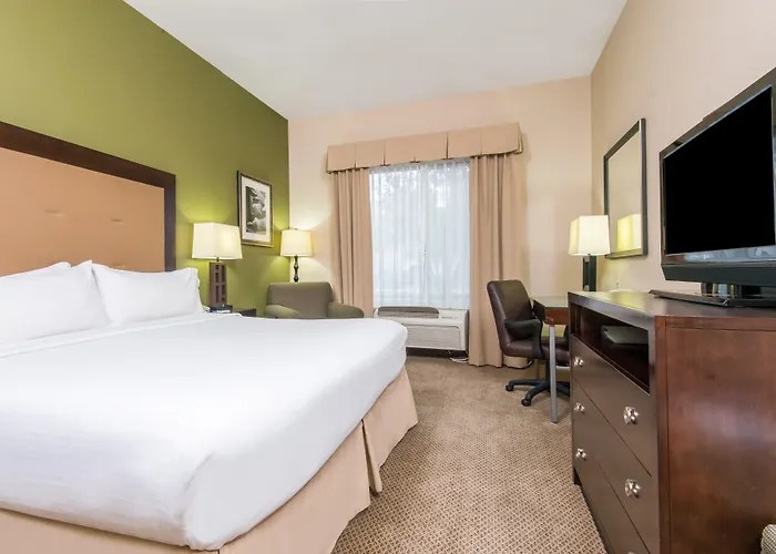 Express & Phoenix Dist By Ihg Hotel Glendale
