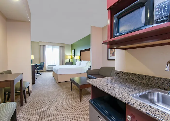 Hotel Express & Phoenix Dist By Ihg 3*