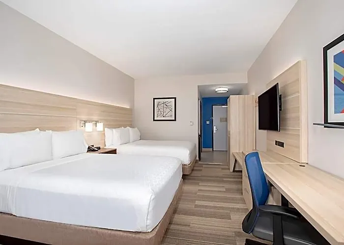 Express & Phoenix Dist By Ihg Hotel