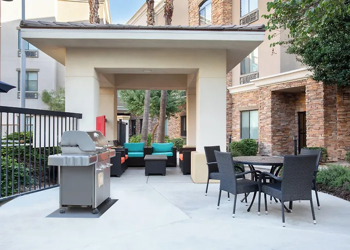 Express & Phoenix Dist By Ihg 3*