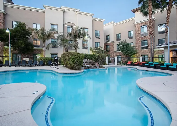 Express & Phoenix Dist By Ihg 3* Glendale