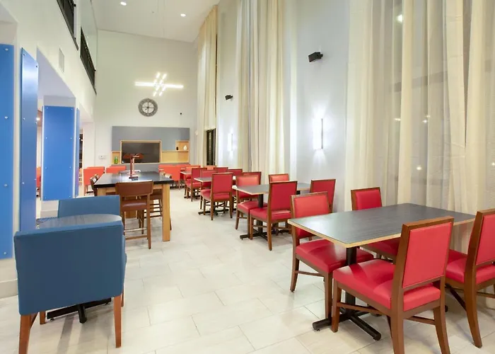 Express & Phoenix Dist By Ihg