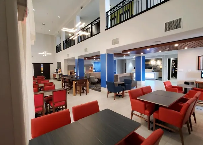 Express & Phoenix Dist By Ihg
